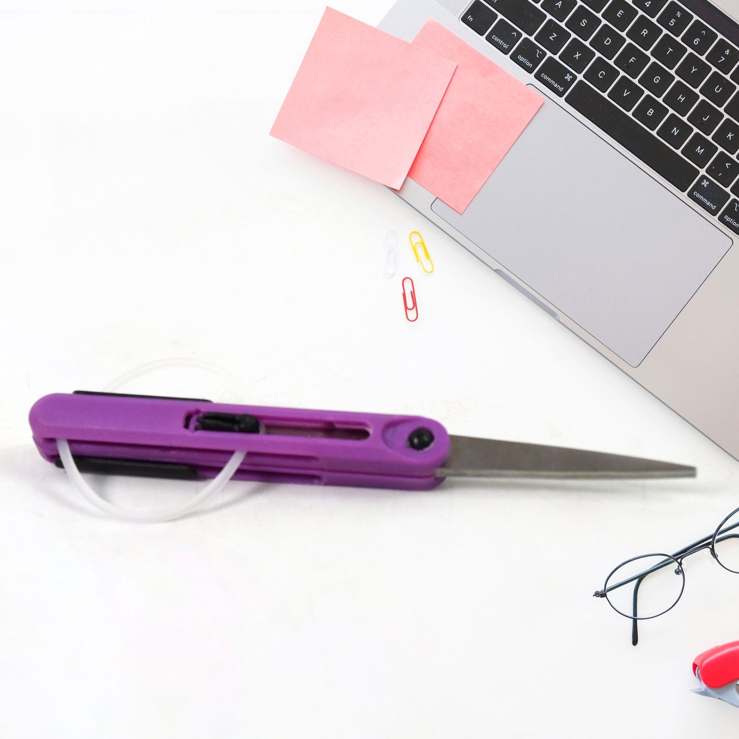Pen Cut Compact Scissors in Pen Format, Pen-Style Portable Travel Scissors (1 Pc) Pen Cut Compact Scissors in Pen Format, Pen-Style Portable Travel Scissors (1 Pc)